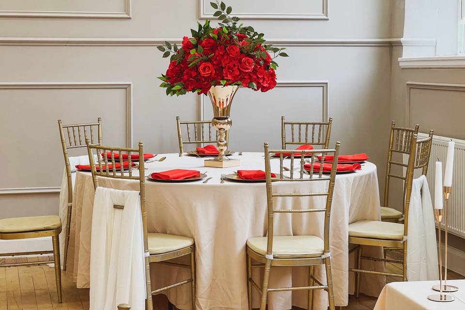 Red decor luxury