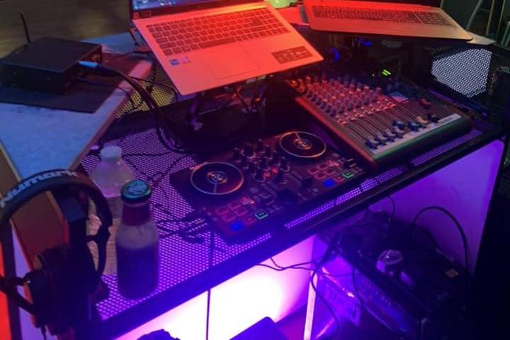 DJ Helen