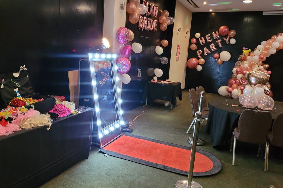 magic mirror party hire wales