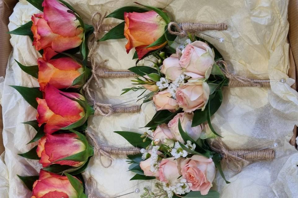 Buttonholes and corsages