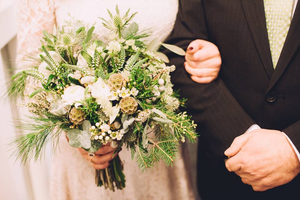 Winter bridal bouquet