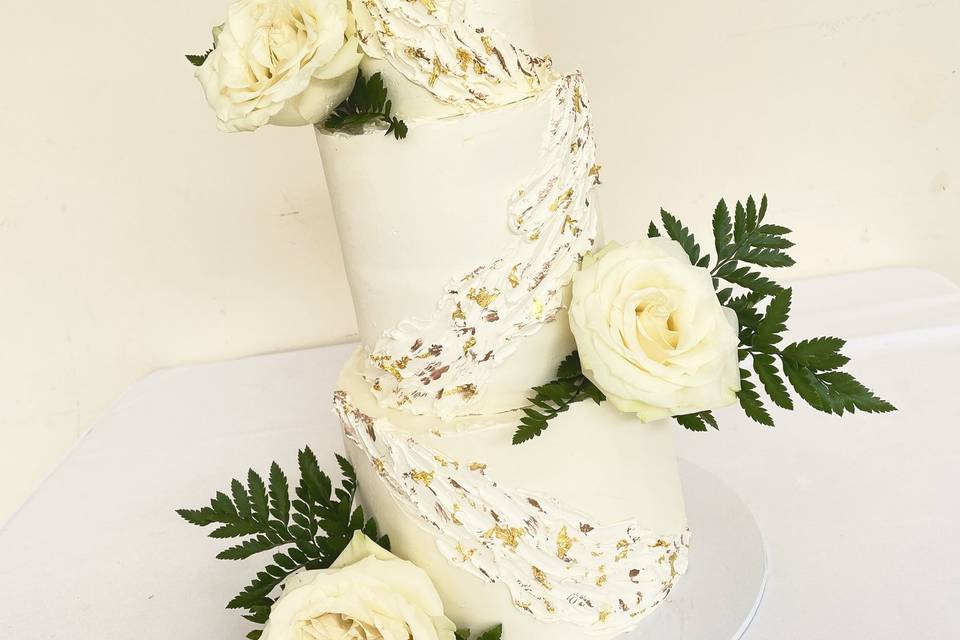 3 tier gold textured cake