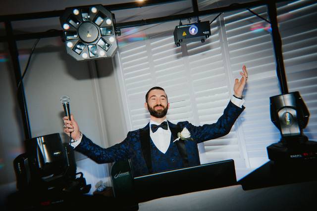 Morrell Music - DJ and Pianist