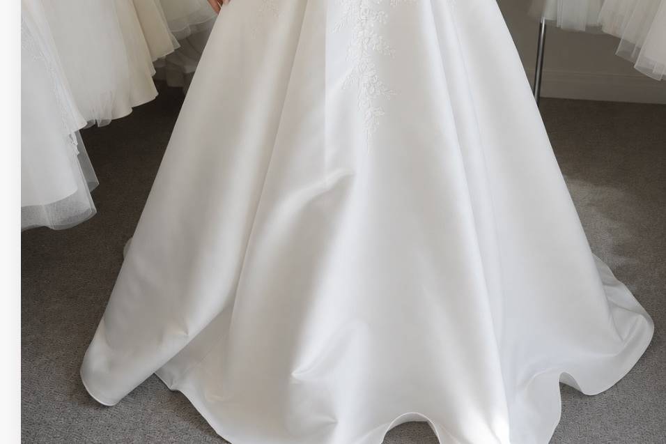 Senti wedding dress