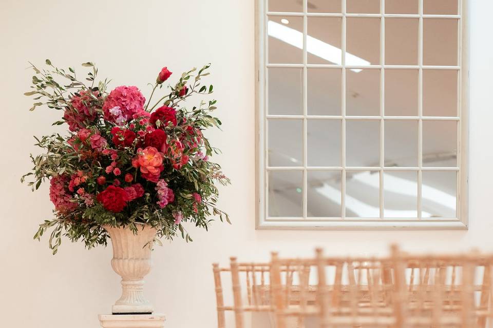 Hayloft gallery ceremony setup