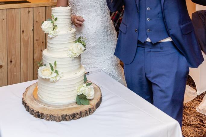 Cutting the cake