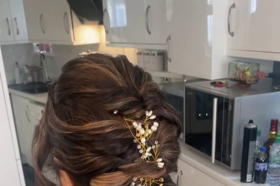 HAIR BY ME