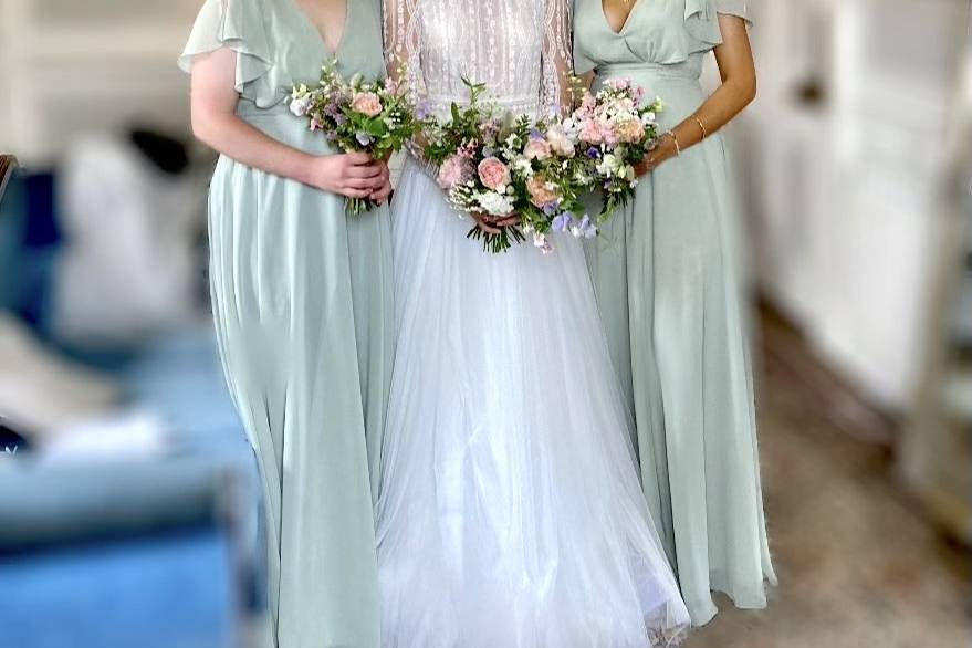 Bride & her Maids