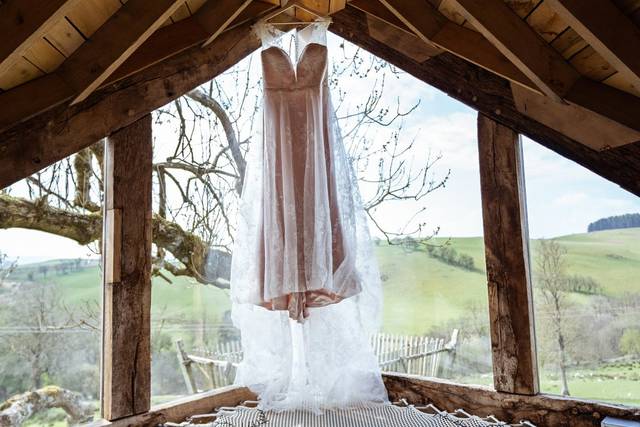 Squirrels Nest Treehouse Retreat Wedding Venue Llandrindod Wells, Powys