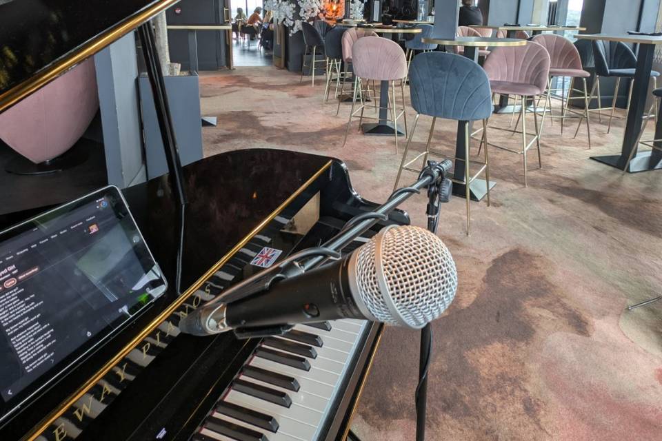 Champagne Lounge Set