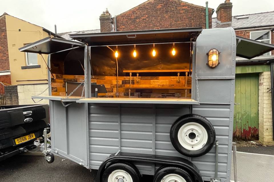 Horsebox Gin Bar