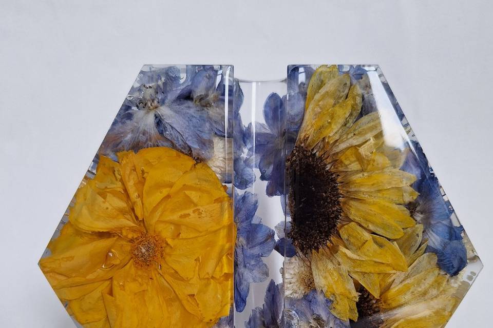 Floral preservstion-Resin Vase