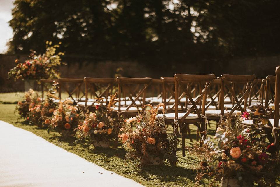 Outdoor meadow aisle