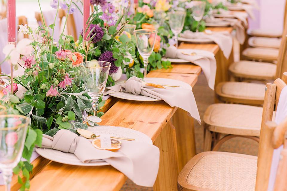 Colourful reception flowers