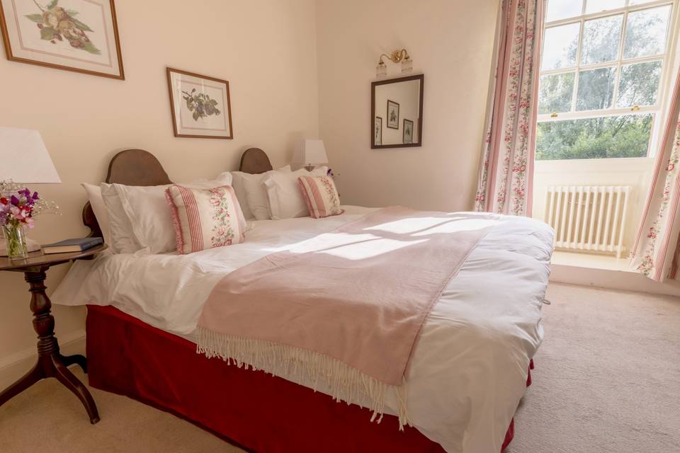 Jacobean room ensuite