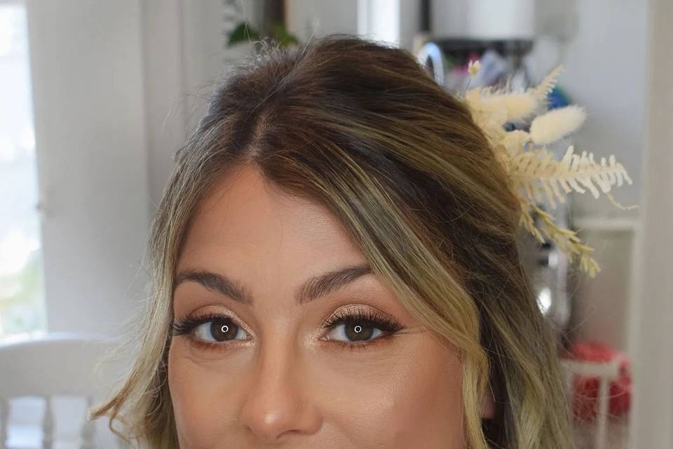 Soft glam look