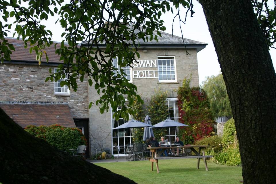 The Swan at Hay