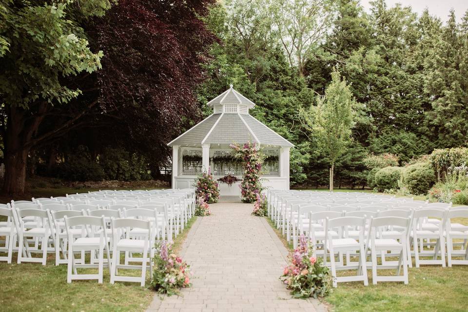 Outdoor ceremony