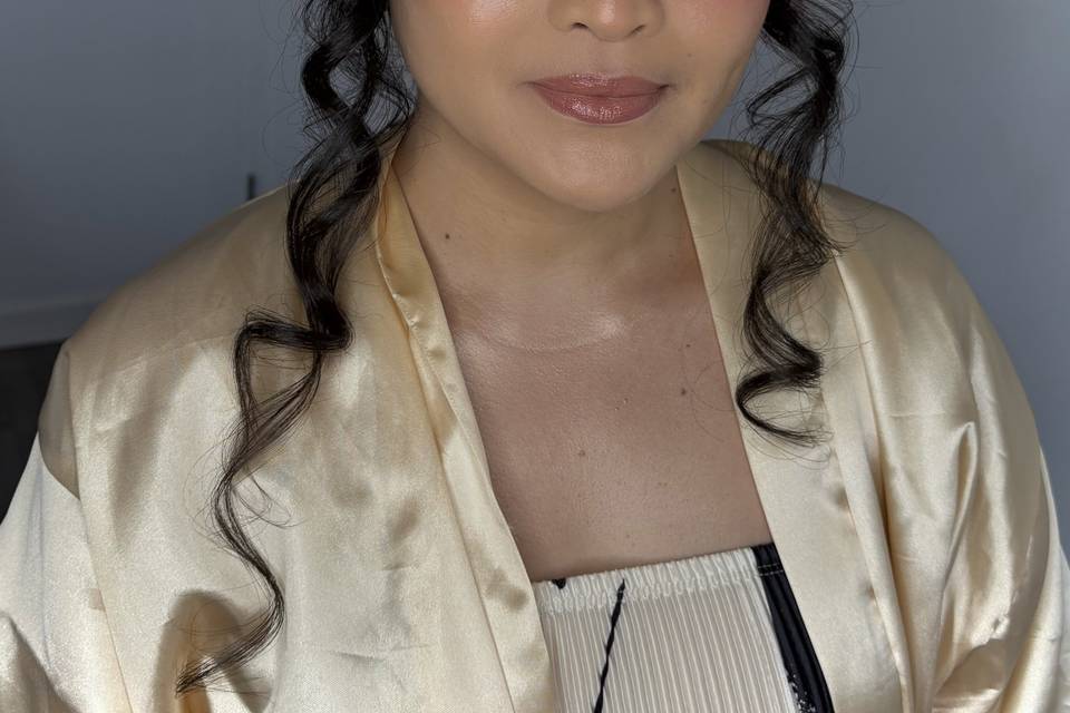 Soft glam bridal makeup