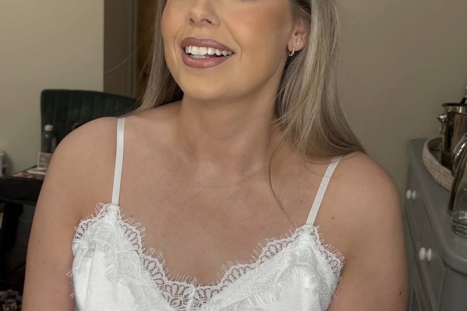 Soft glam bridal makeup