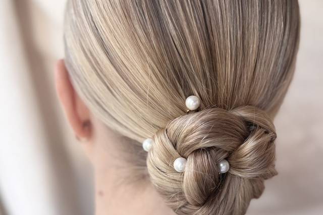 Bridal hair by Leanne