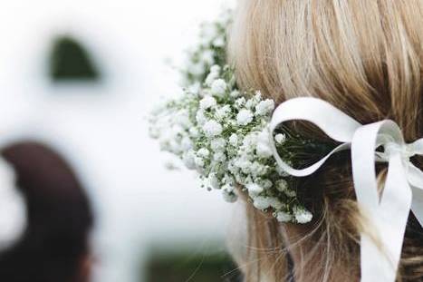 Floral hair accessory