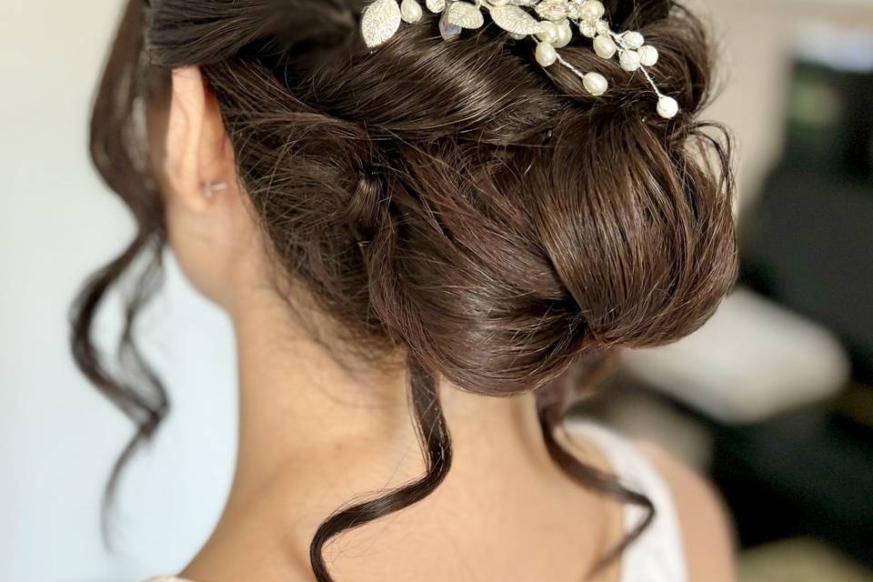 Bride hair up