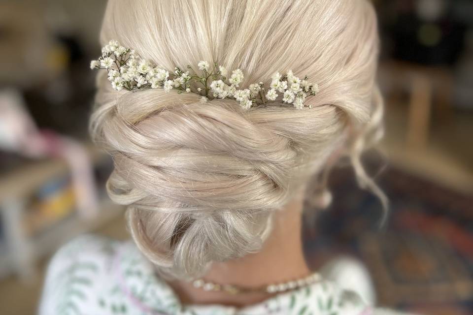 Bridesmaid hair up