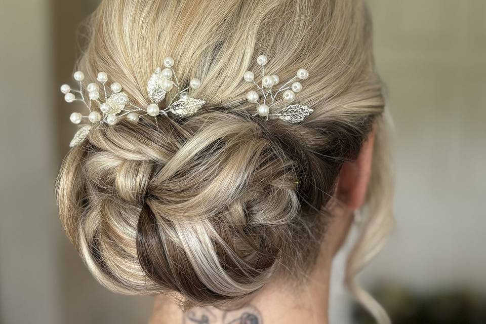 Bridesmaid hair