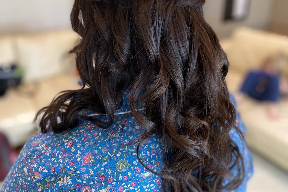 Bride half up hair