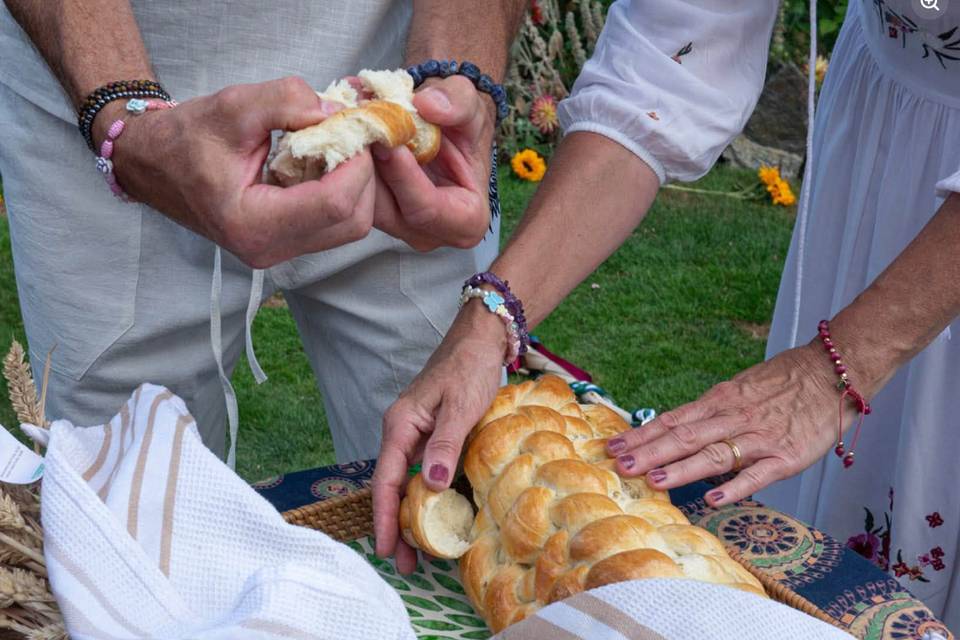 Sharing the bread on Lammas