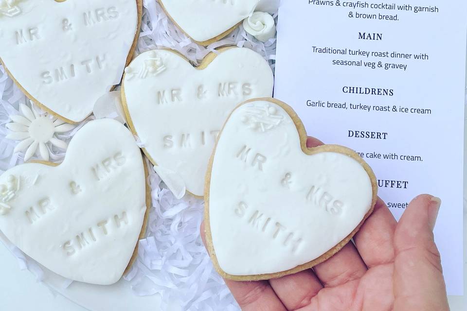 Personalised biscuit