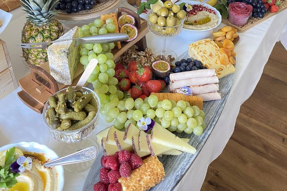 Grazing table setup