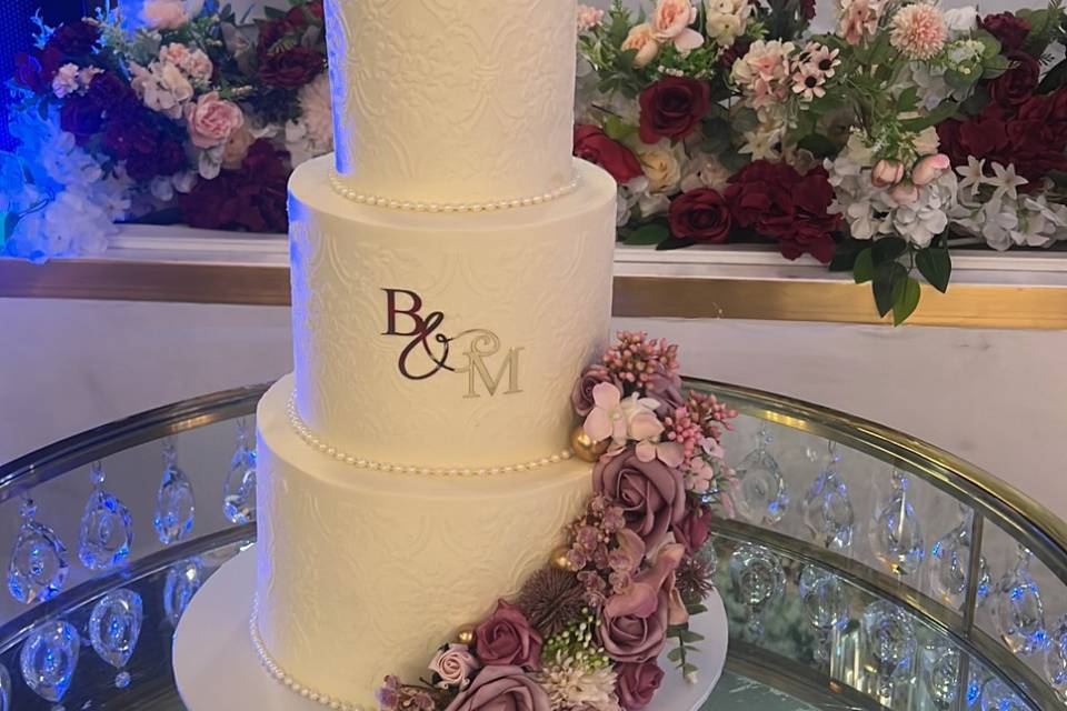 Minimalist beautiful wedding c