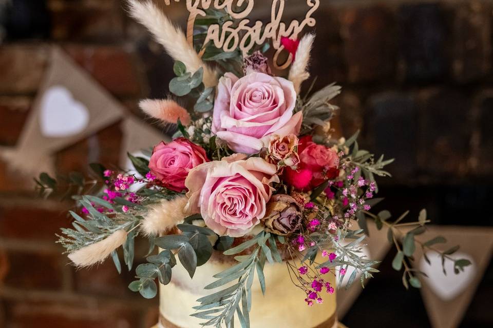 Wedding cake Mrs and Mrs