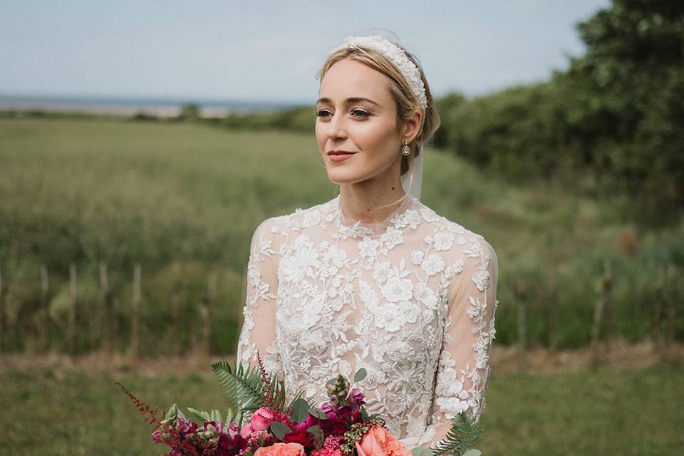 Outdoor bride