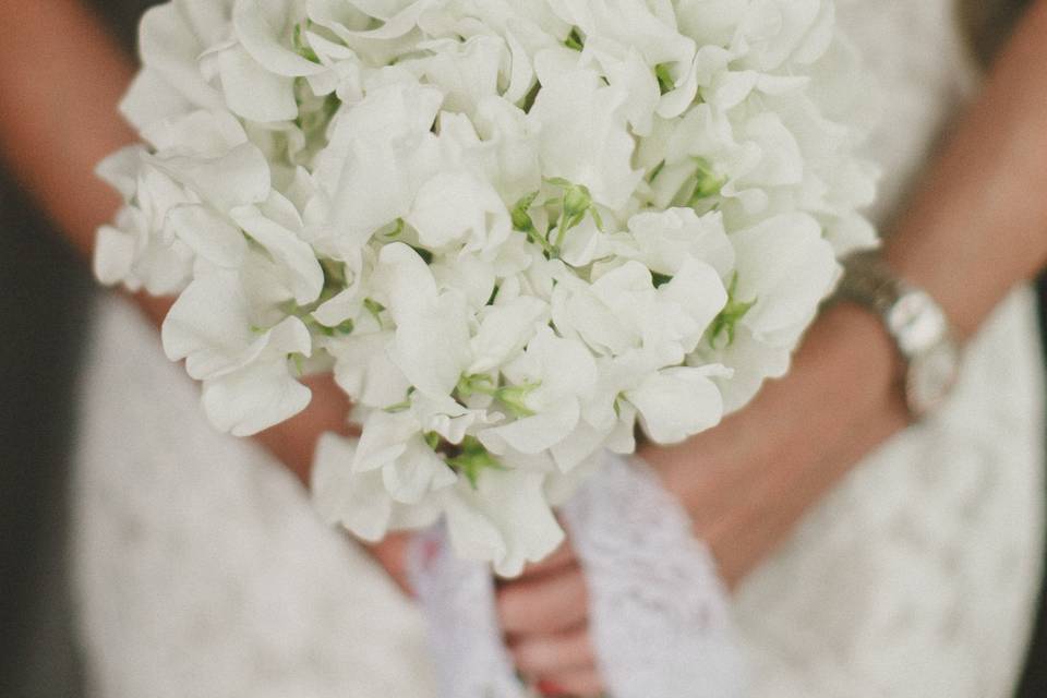 Beautiful sweet pea bouquet