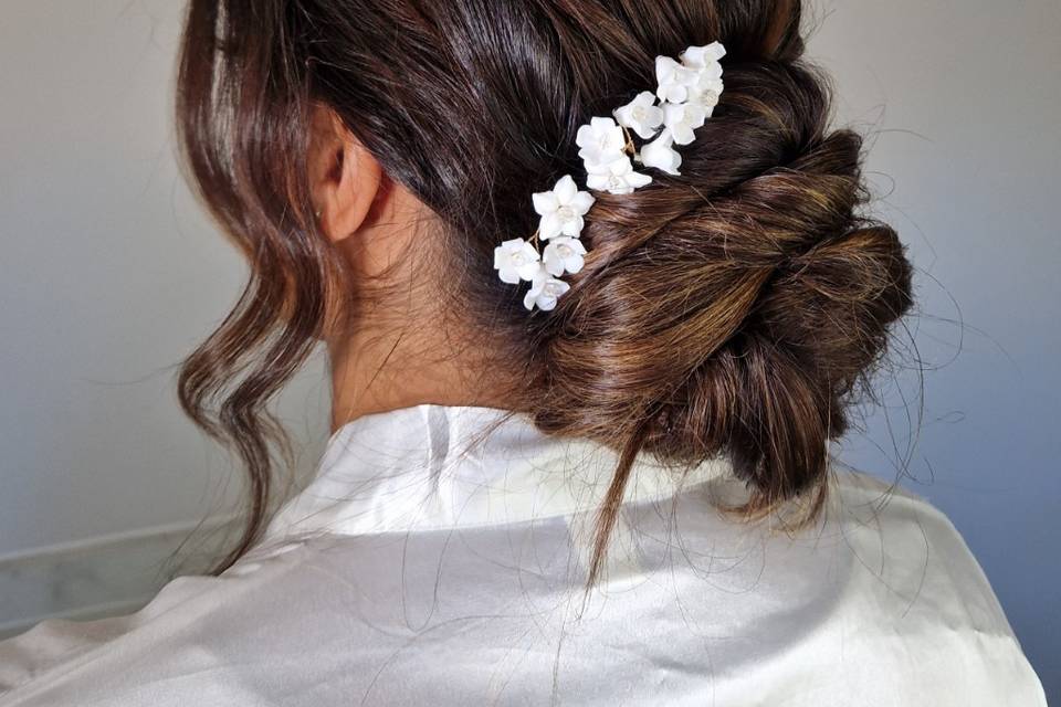 Textured low bun