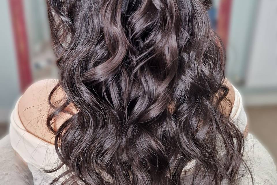 Textured half up