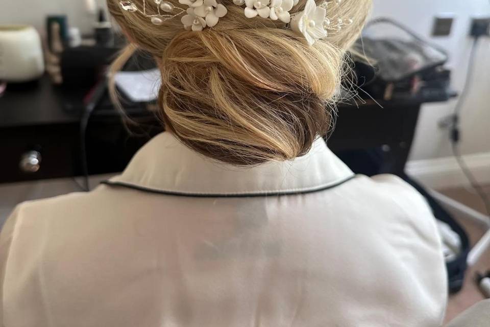 Textured low bun