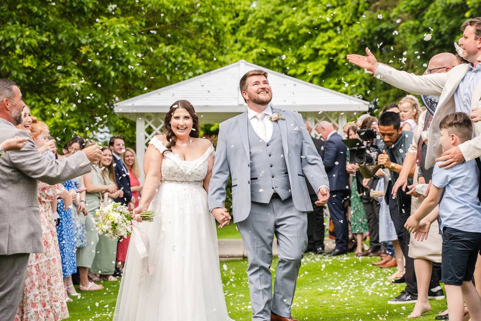 Confetti for Mr & Mrs Jones