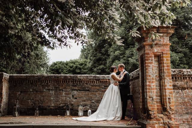 Homewood Hall Couple