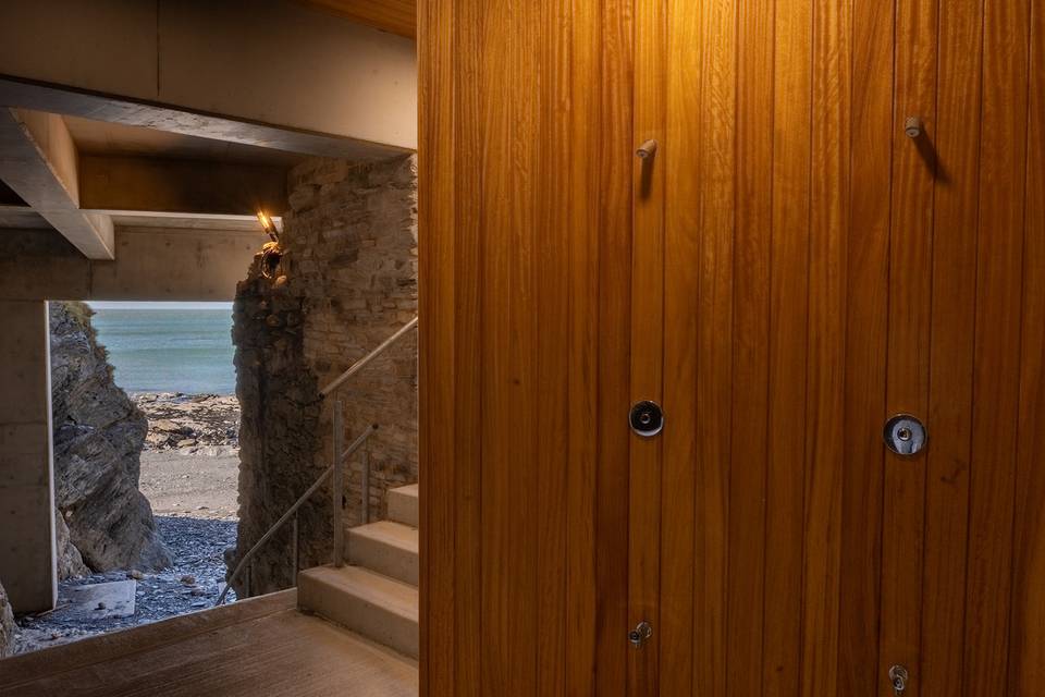 Beach showers