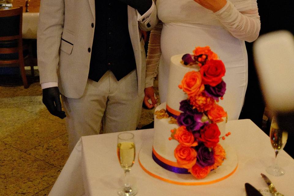 Happy Ring Showing