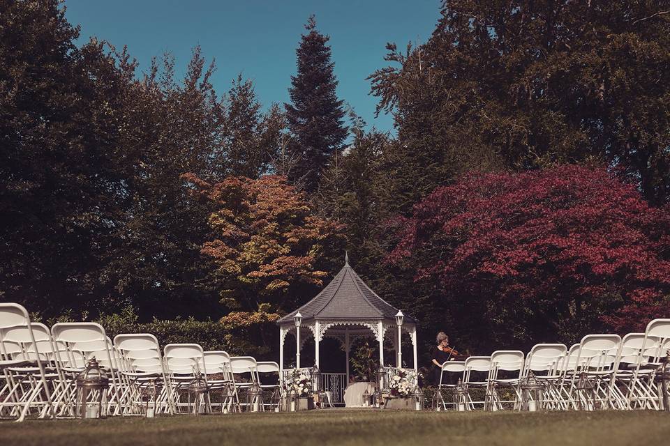 Outdoor ceremony