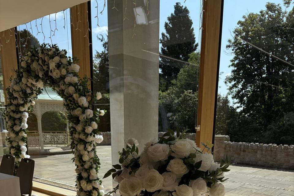 Timeless wedding display