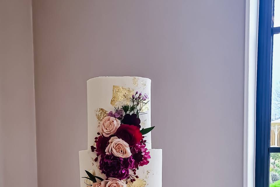 Bold and beautiful cake