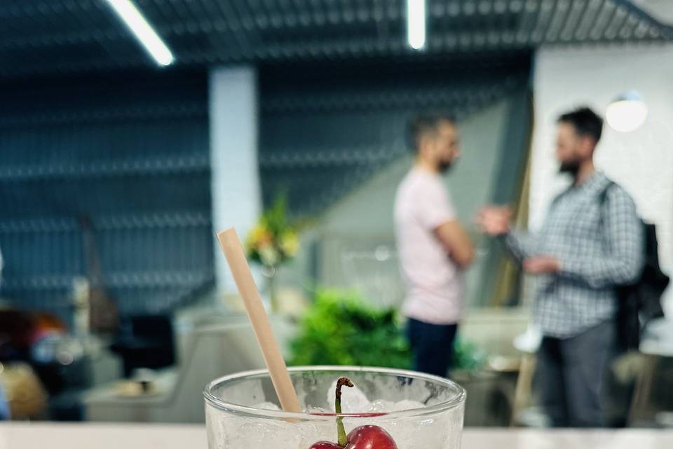 Open drink: Cerise