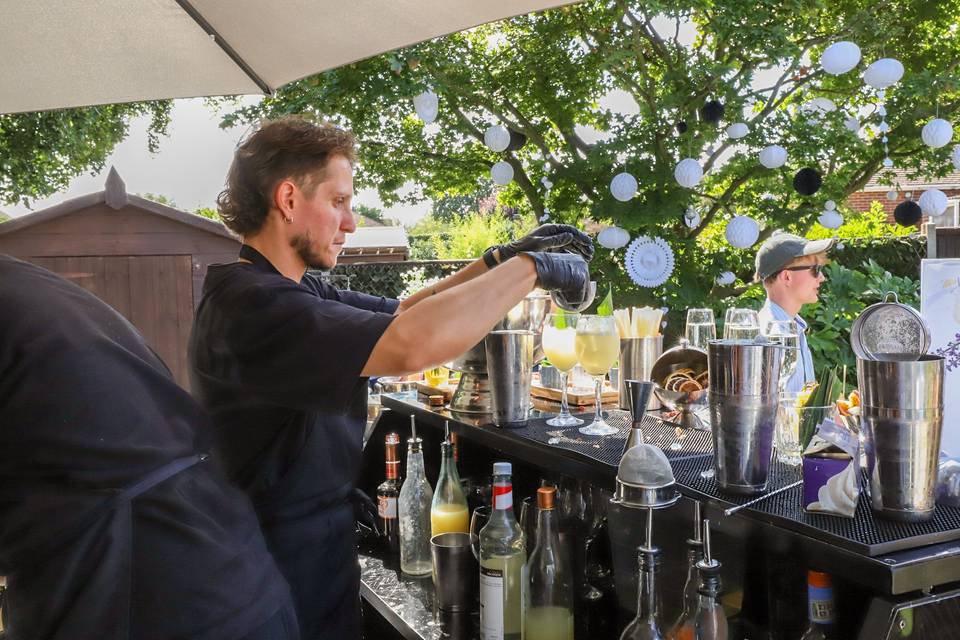 Preparing multiple drink orders