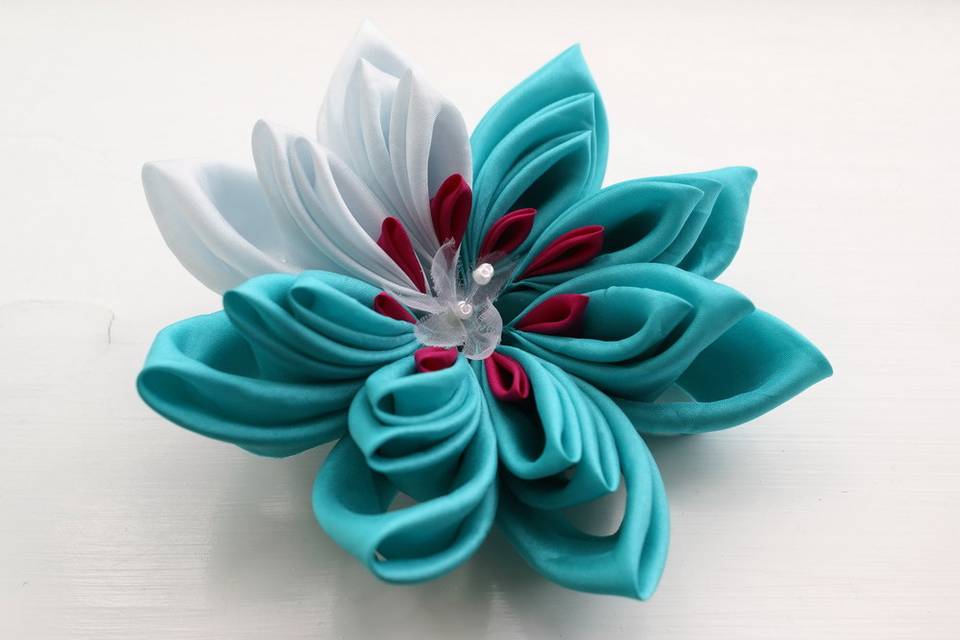 Cream Cotton Kanzashi